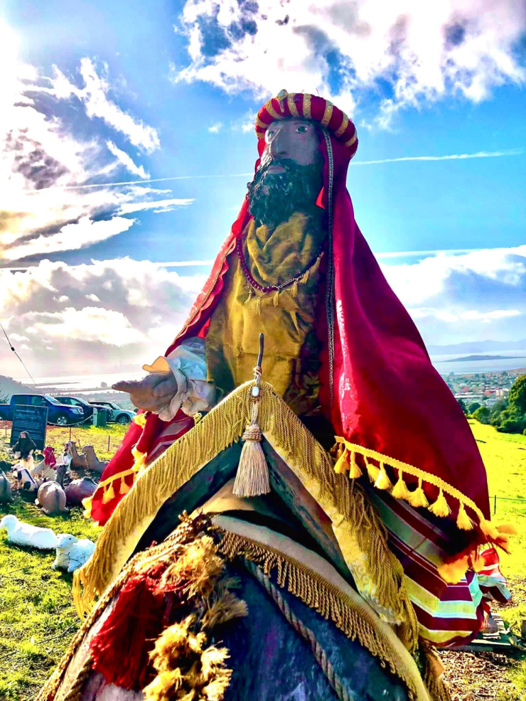 wise man with red and yellow robes